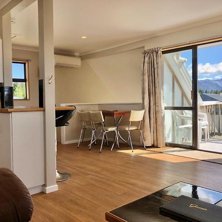 Family Apartment With Mountain Views Twizel Extérieur photo